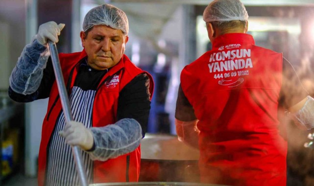 Altıeylül Belediyesi Ramazan Ayında Yardımlaşma Etkinliği Yapıyor