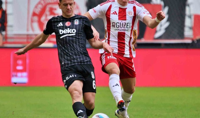Antalyaspor Beşiktaş'a 2-1 Mağlup Oldu