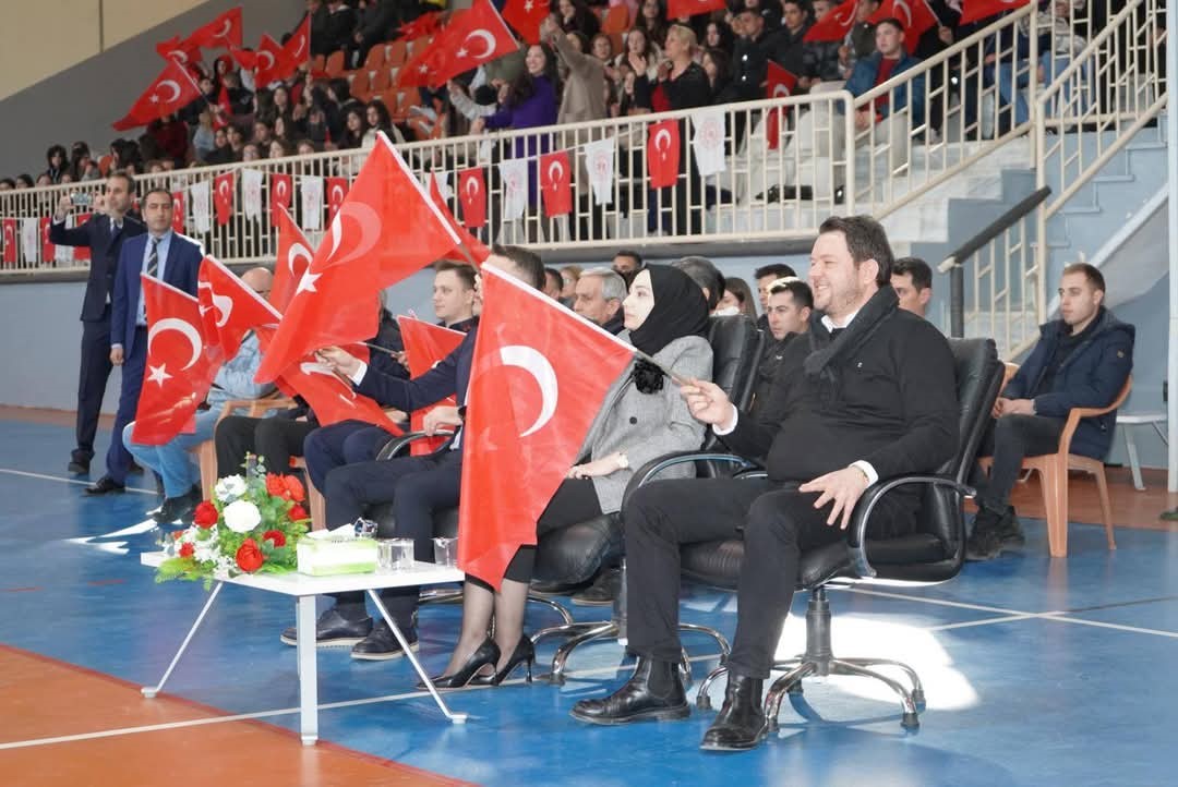 ASKERİ BANDO KONSERİ PINARHİSAR’DA HEYECAN YARATTI