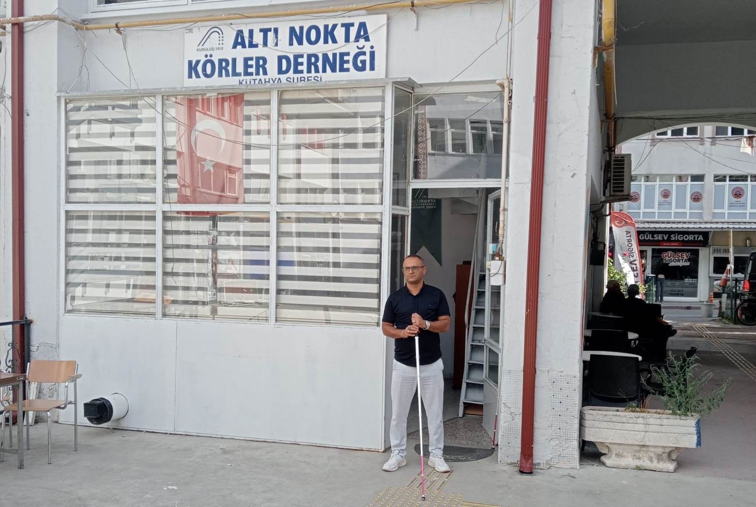 AVRUPA KÜTAHYALILAR FEDERASYONU BEYAZ BASTON BAĞIŞI