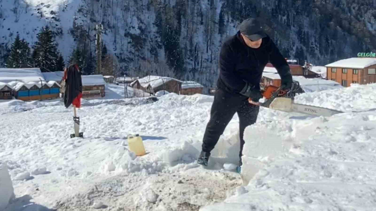 AYDER YAYLASI’NDA YAPILAN IGLO EVLERİ