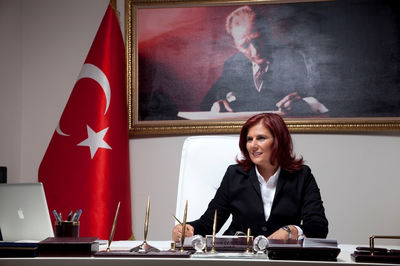 AYDIN BÜYÜKŞEHİR BELEDİYE BAŞKANI ÖZLEM ÇERÇİOĞLU'NDAN ATATÜRK MESAJI