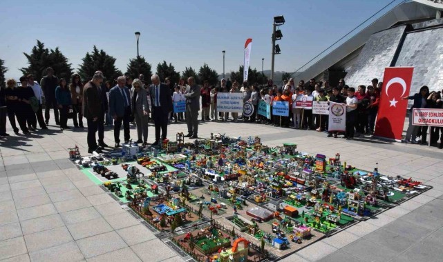 Balıkesir'de Öğrencilerin Lego Şehir Projesi Tamamlandı
