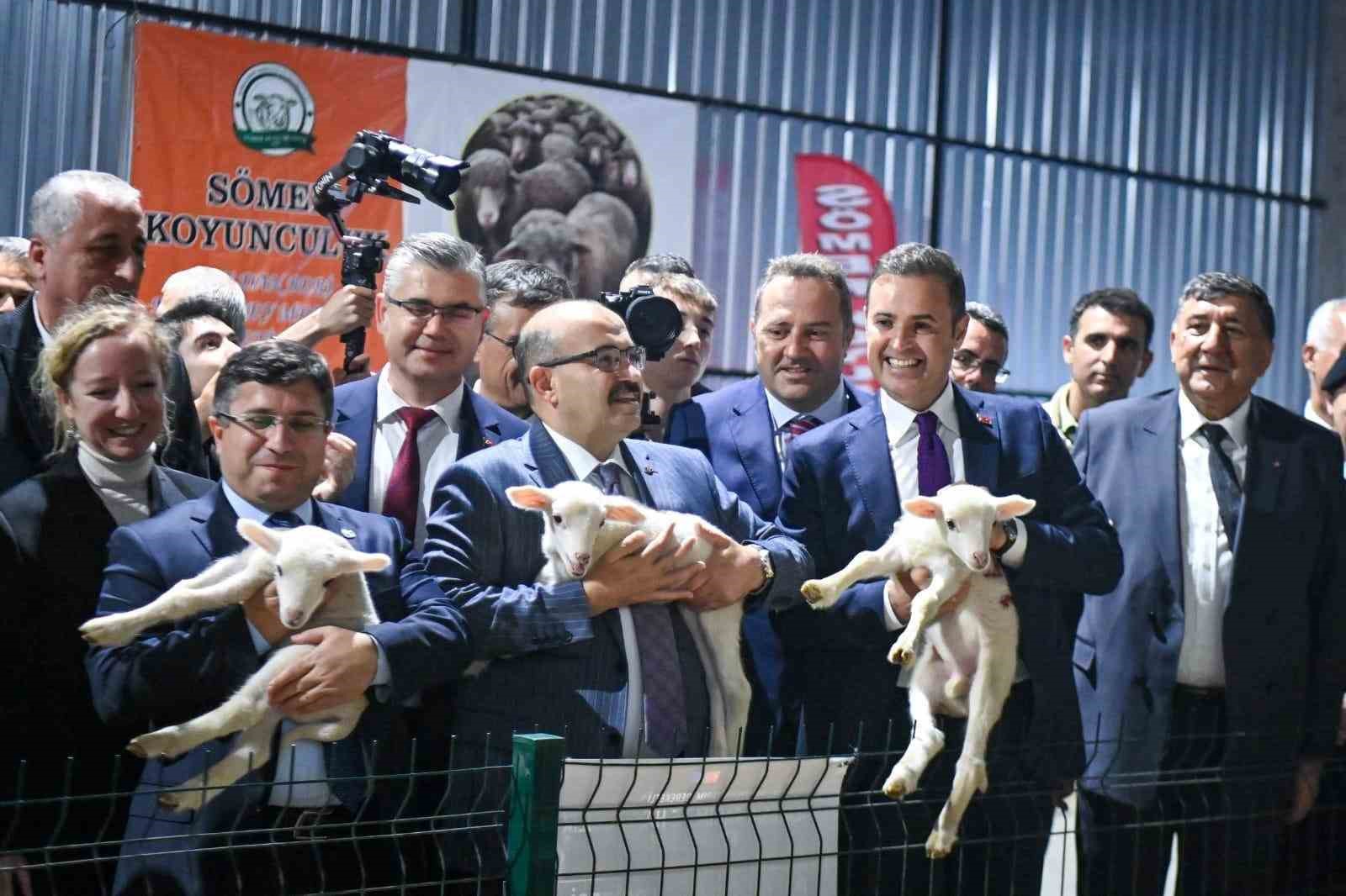 BALIKESİR'DE TARIM VE HAYVANCILIK FUARI KAPILARINI ZİYARETÇİLERE AÇTI