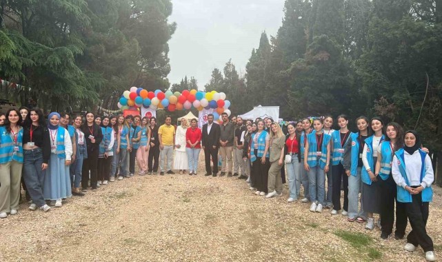 Bandırma İlçe Müftülüğü ve Çocuk Evleri'nden Renkli Bahar Şenliği