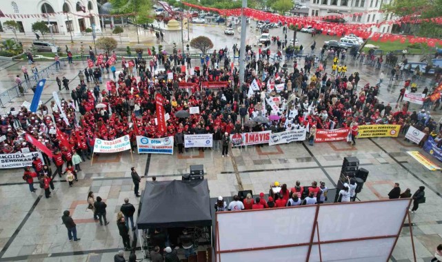 Bandırma'da 1 Mayıs İşçi Bayramı Coşkusu