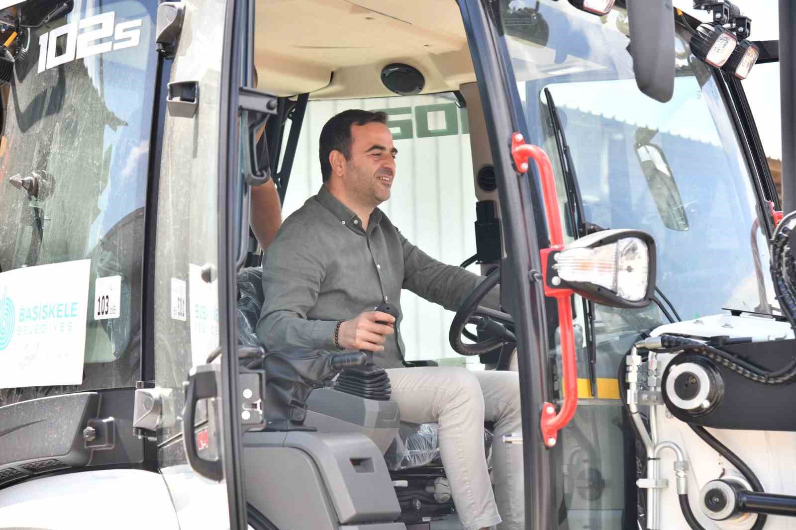 BAŞİSKELE BELEDİYESİ HİZMET ARAÇ FİLOSUNU GÜÇLENDİRİYOR