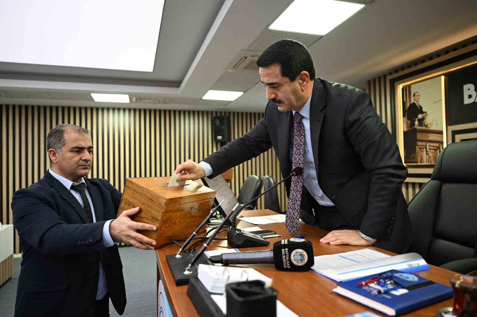 BATTALGAZİ BELEDİYE MECLİSİ, 2025 YILININ İLK TOPLANTISINI GERÇEKLEŞTİRDİ