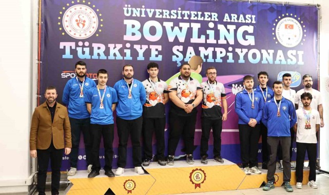 Bayburt Üniversitesi Sporcuları Bowling Şampiyonasında Zafer Kazandı