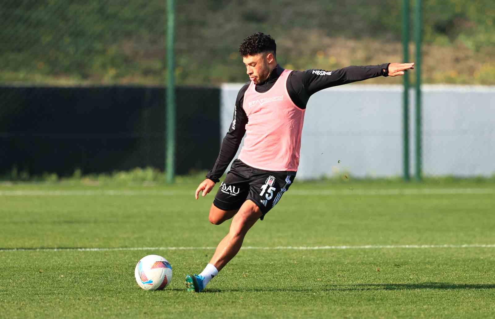 BEŞİKTAŞ, CORENDON ALANYASPOR MAÇI İÇİN HAZIRLIKLARINA DEVAM EDİYOR