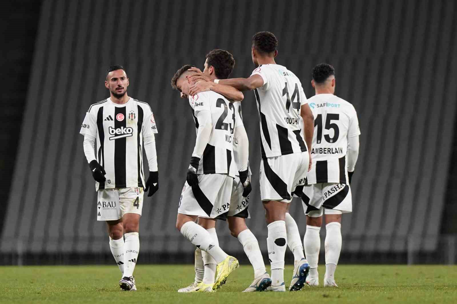 BEŞİKTAŞ, KIRKLARELİSPOR'U MAĞLUP EDEREK YOLUNA KAYIPSIZ DEVAM EDİYOR