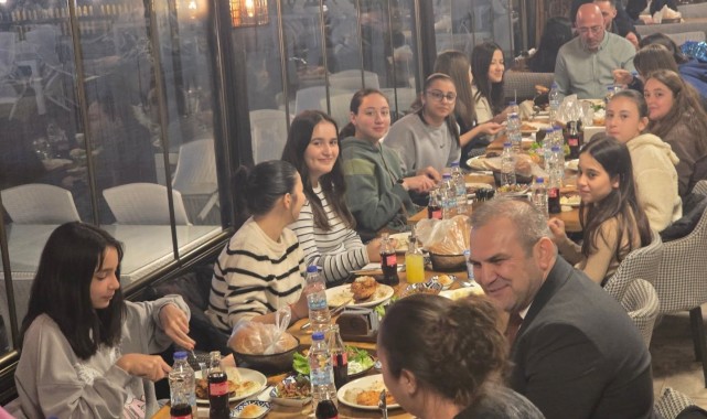 Bilecik Belediyesi Bayırköy Kız Voleybol Takımı Motive Edildi