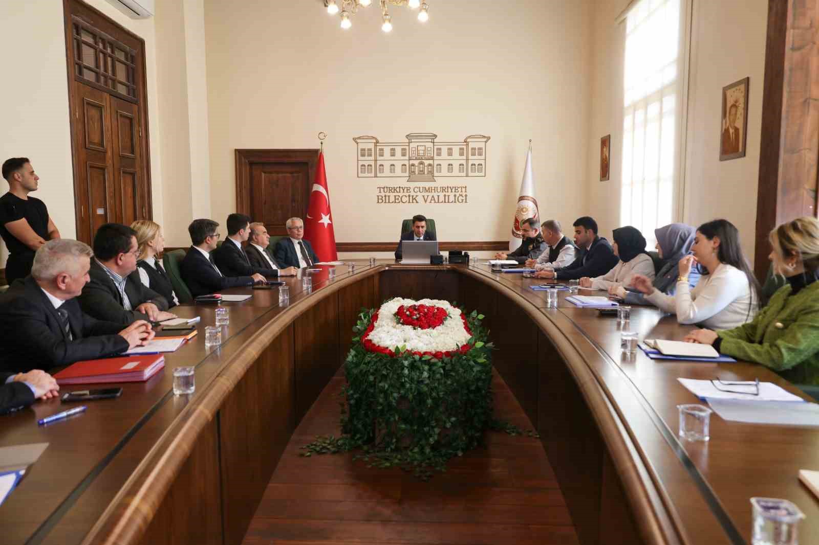 BİLECİK VALİLİĞİ KIŞ TEDBİRLERİ TOPLANTISI GERÇEKLEŞTİ