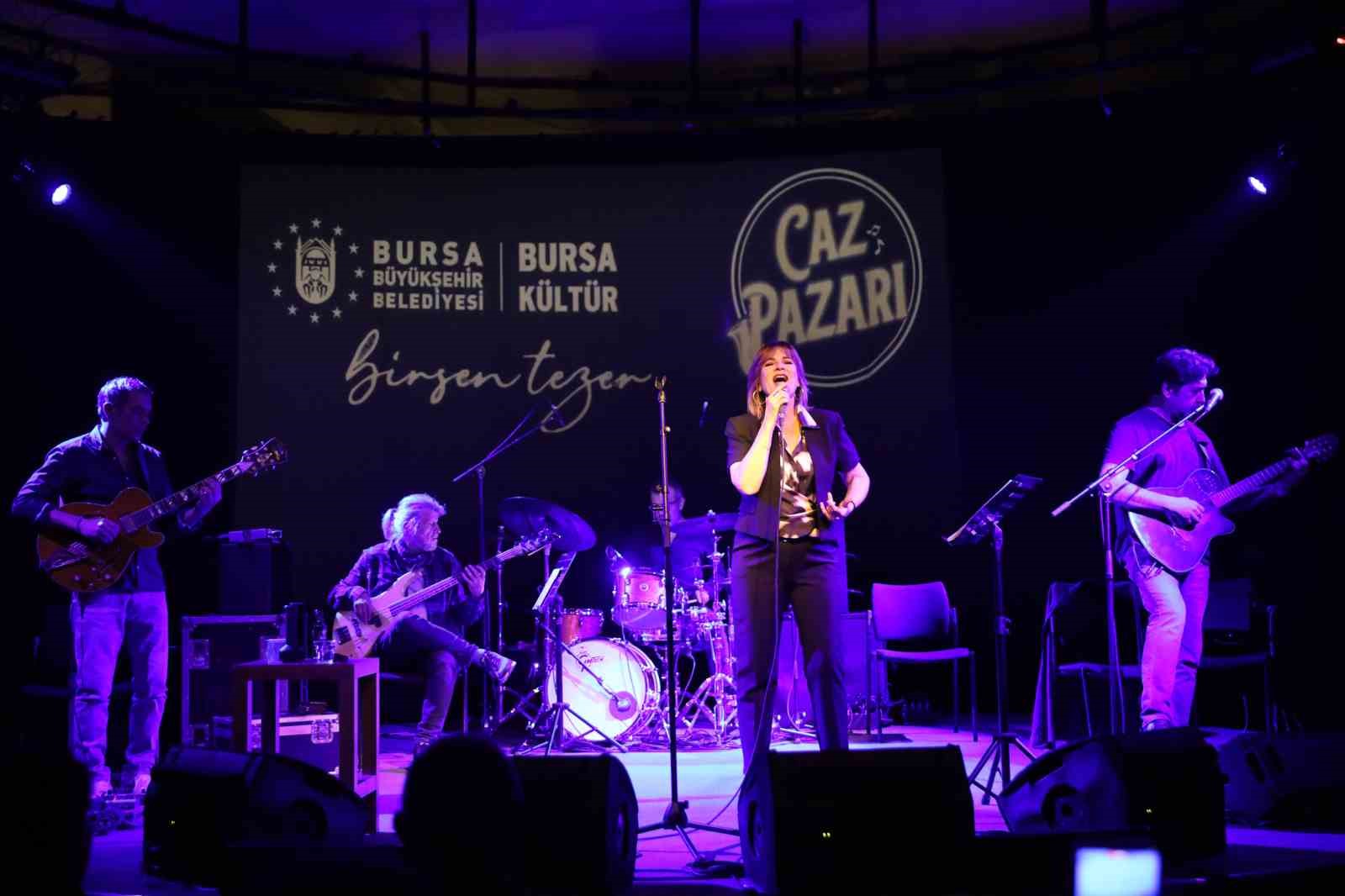 BİRSEN TEZER'İN MUHTEŞEM PERFORMANSI BURSALILARI BÜYÜLEDİ