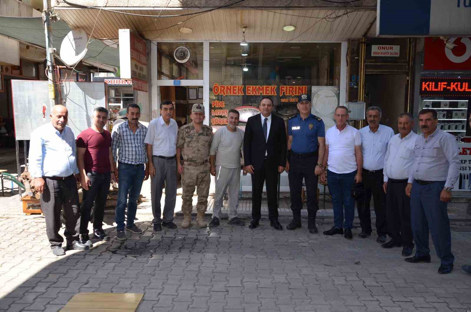 BİTLİS'İN TATVAN KAYMAKAMI ESNAFLARI ZİYARET ETTİ