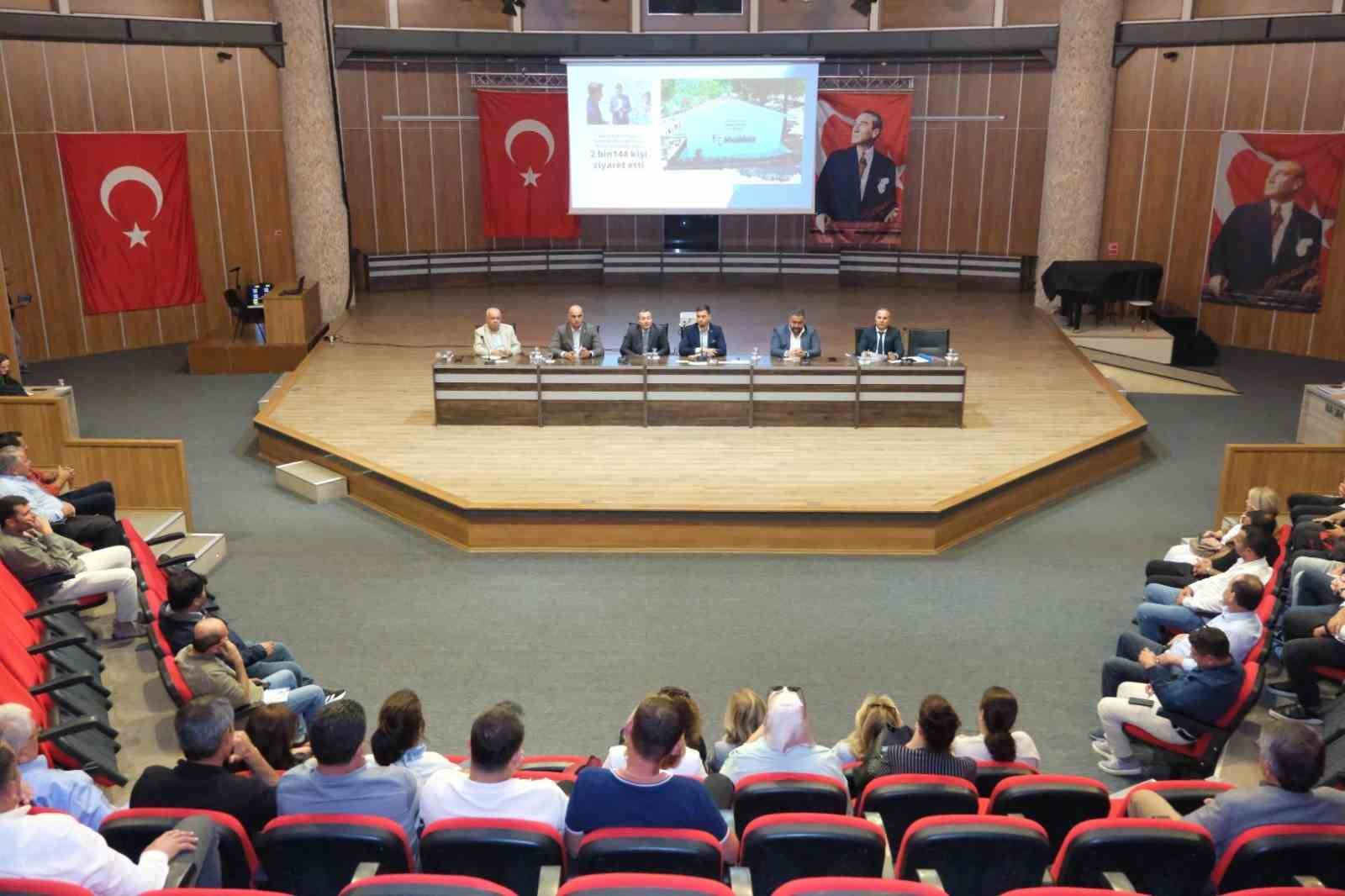 BODRUM BELEDİYE BAŞKANI MUHTARLARLA BULUŞTU