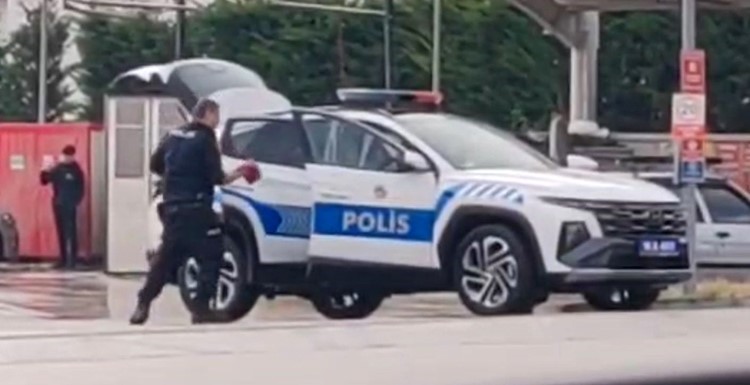 BOLU'DA POLİSİN TEMİZLİK VİDEOSU SOSYAL MEDYAYI SALLADI