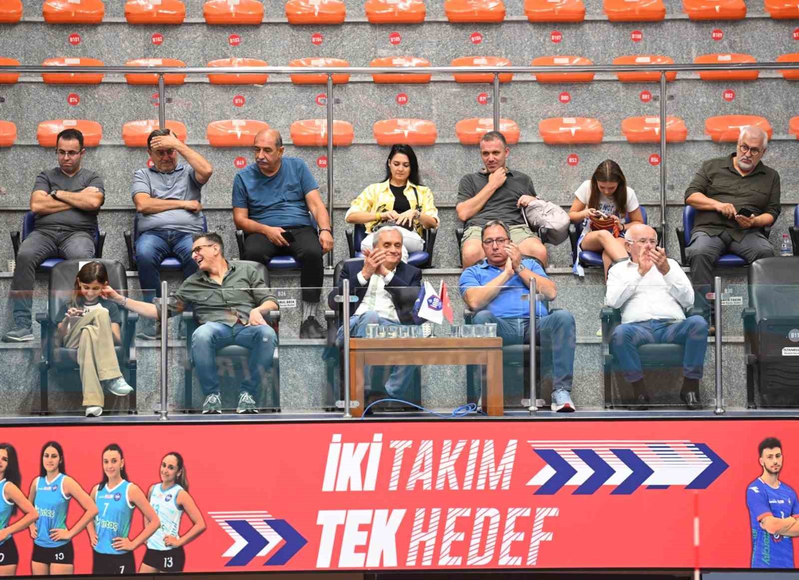 BOZÜYÜK BELEDİYE BAŞKANI TAKIMINI YALNIZ BIRAKMADI
