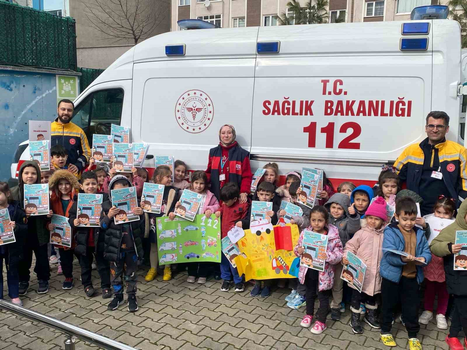 BURSA İL SAĞLIK MÜDÜRLÜĞÜ OKULLARDA ACİL SAĞLIK EĞİTİMLERİ VERMEYE BAŞLADI