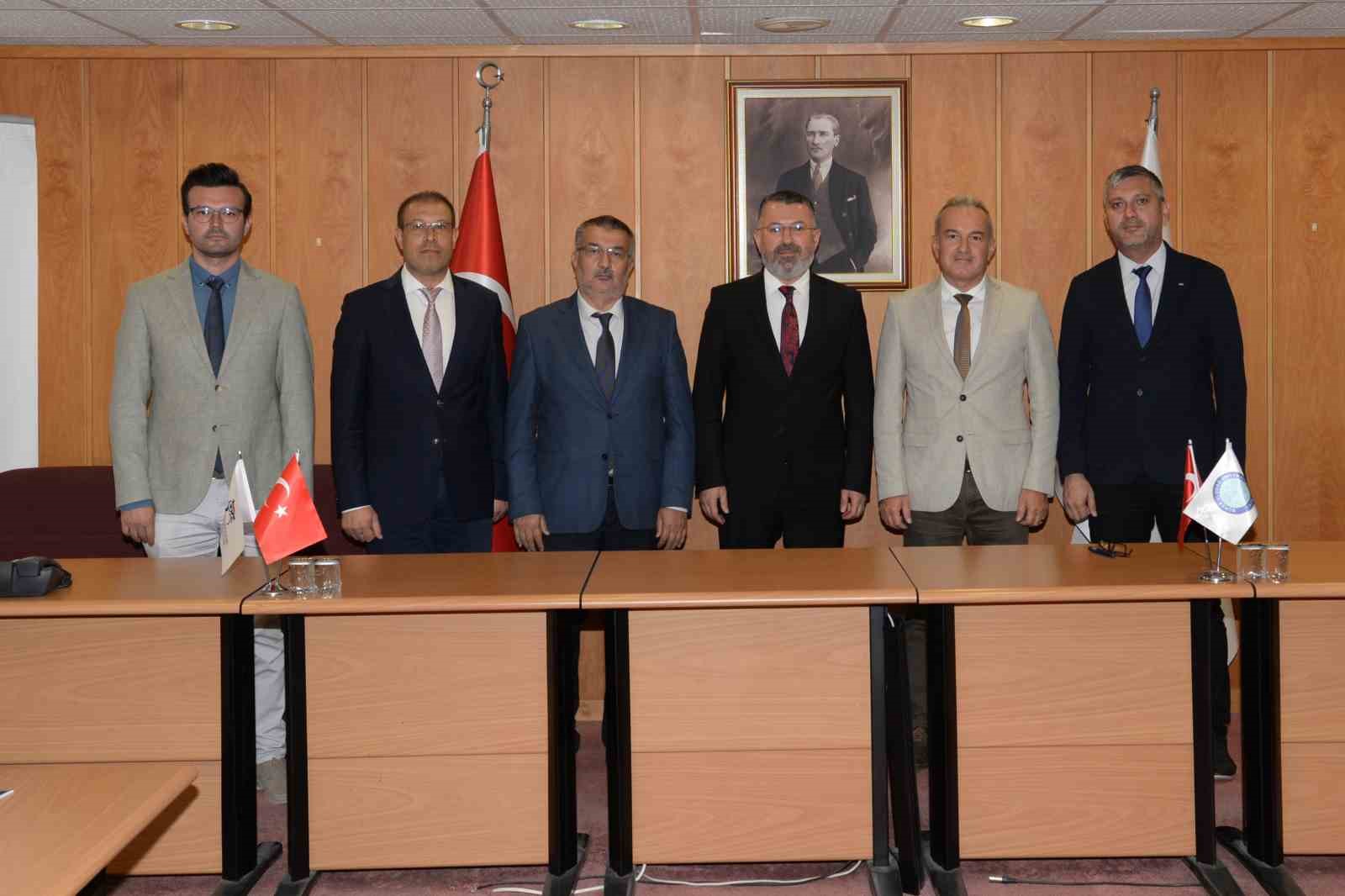 BURSA ULUDAĞ ÜNİVERSİTESİ, KARABÜK ÜNİVERSİTESİ SAĞLIK BİLİMLERİ FESTİVALİ'NE DESTEK VERECEK