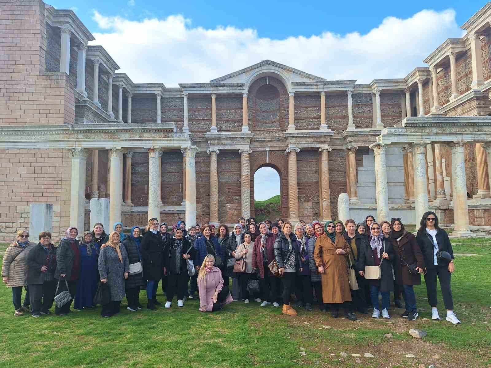 BÜYÜK İLGİ GÖREN ADIM ADIM SALİHLİ PROJESİ