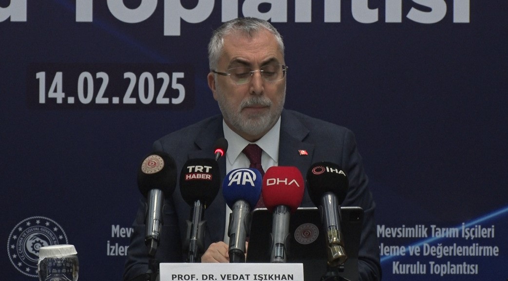 ÇALIŞMA VE SOSYAL GÜVENLİK BAKANI IŞIKHAN: VESAYET DÖNEMLERİ ARTIK TARİH, MİLLİ İRADE HER ŞEYİN ÜSTÜNDE