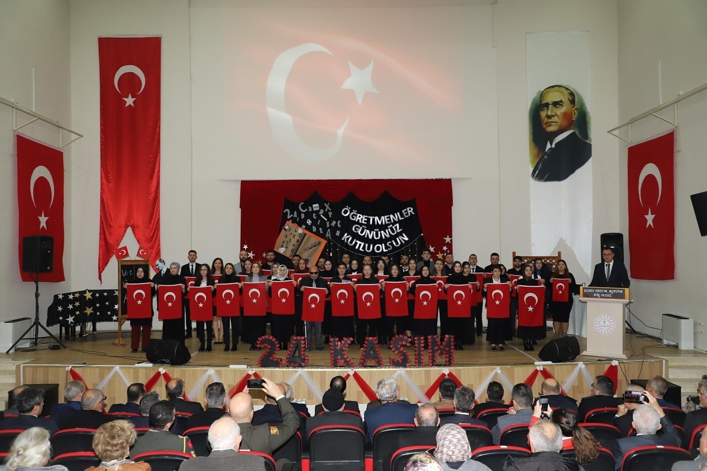 ÇANKIRI’DA ÖĞRETMENLER GÜNÜ KUTLAMALARI