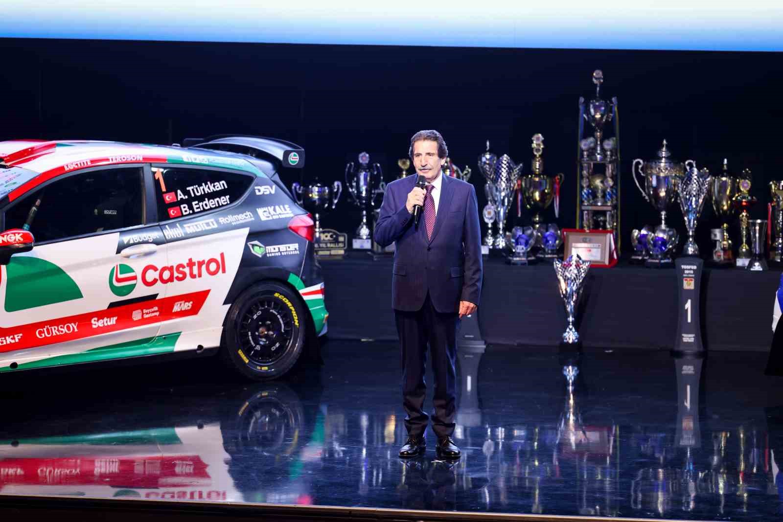 CASTROL FORD TEAM TÜRKİYE ÖDÜL GECESİNDE BAŞARILARI KUTLADI