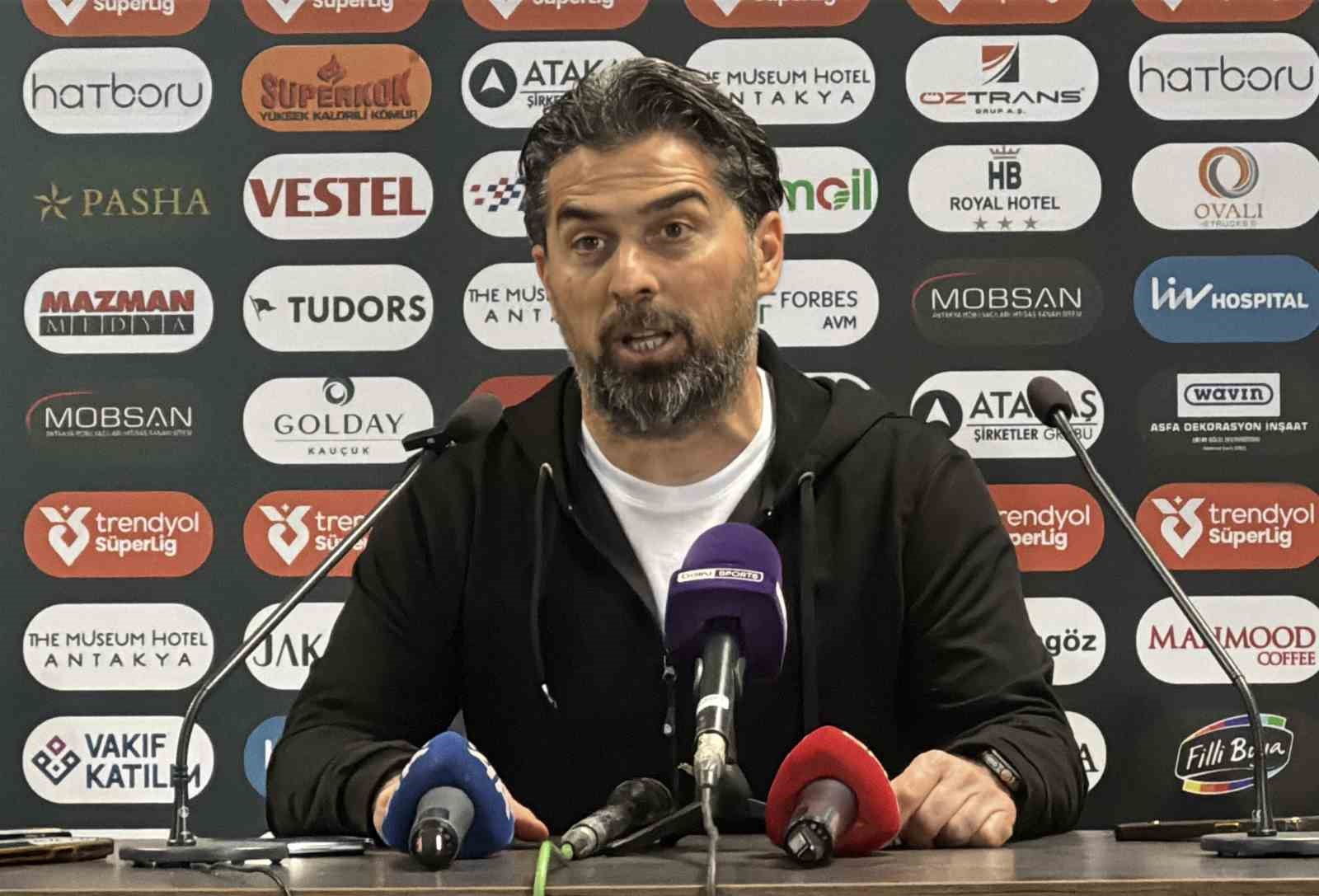 ÇAYKUR RİZESPOR İLHAN PALUT: DEĞERLİ BİR 3 PUAN ALDIK
