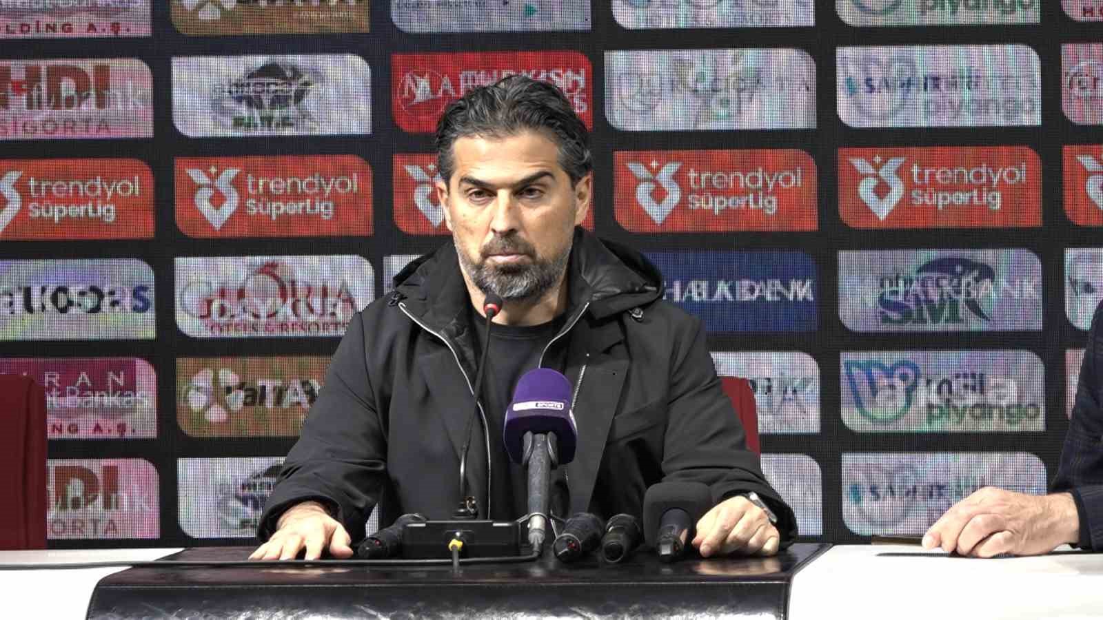 ÇAYKUR RİZESPOR TEKNİK DİREKTÖRÜ: KAZANMAYI HAK ETTİK