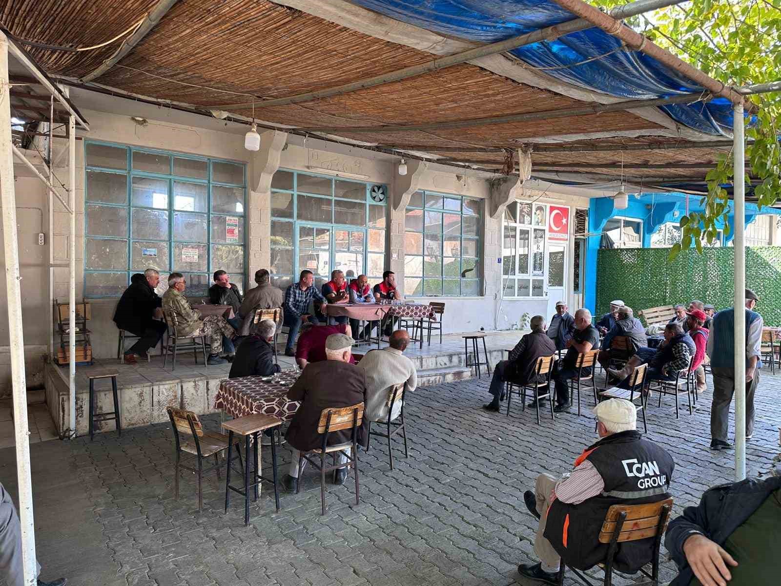 ÇİNE’DE TARIM VE ORMAN MÜDÜRLÜĞÜ ÜRETİCİLERİ BİLGİLENDİRİYOR
