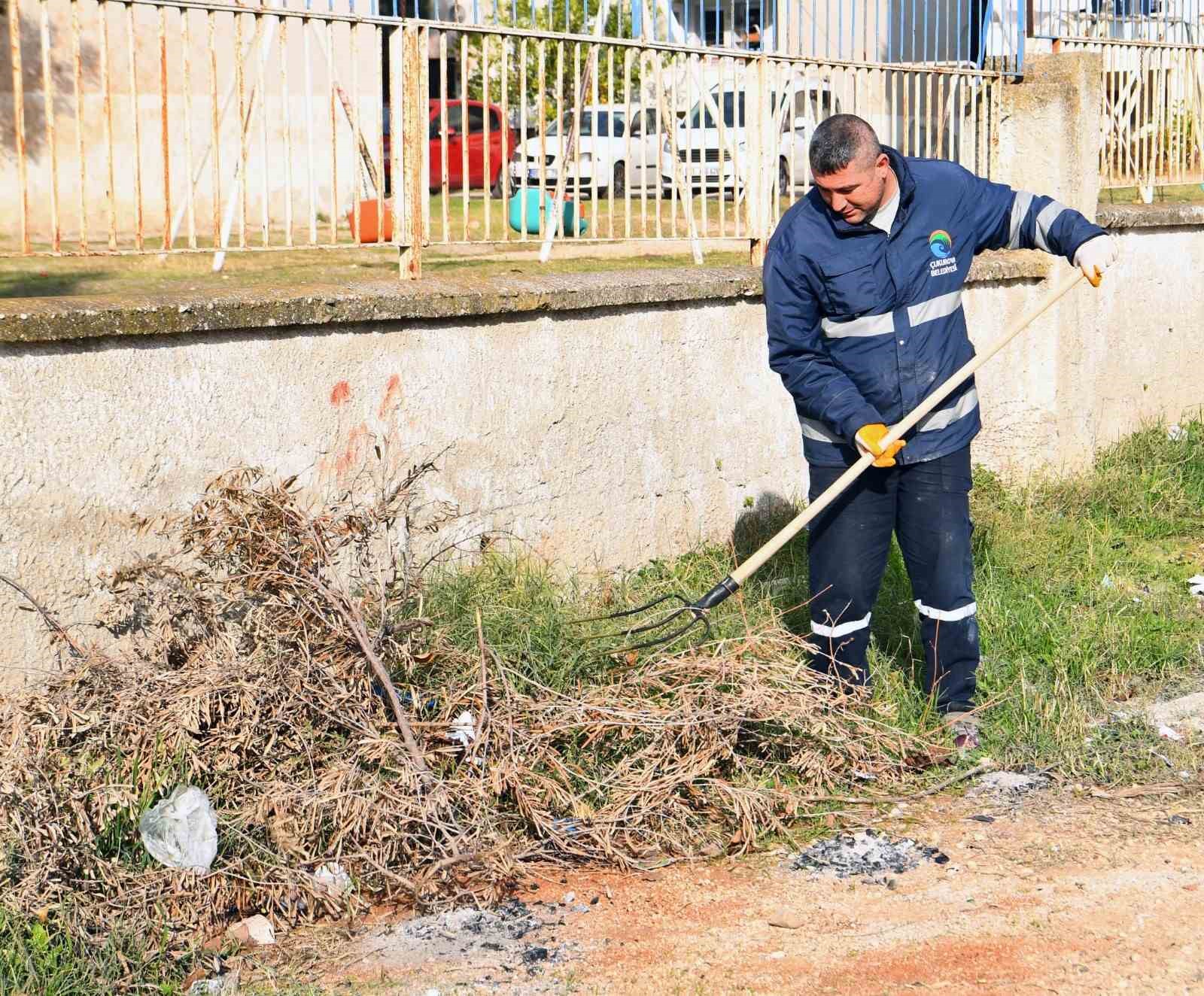 ÇUKUROVA BELEDİYESİ KAPSAMLI TEMİZLİK ÇALIŞMALARINA DEVAM EDİYOR