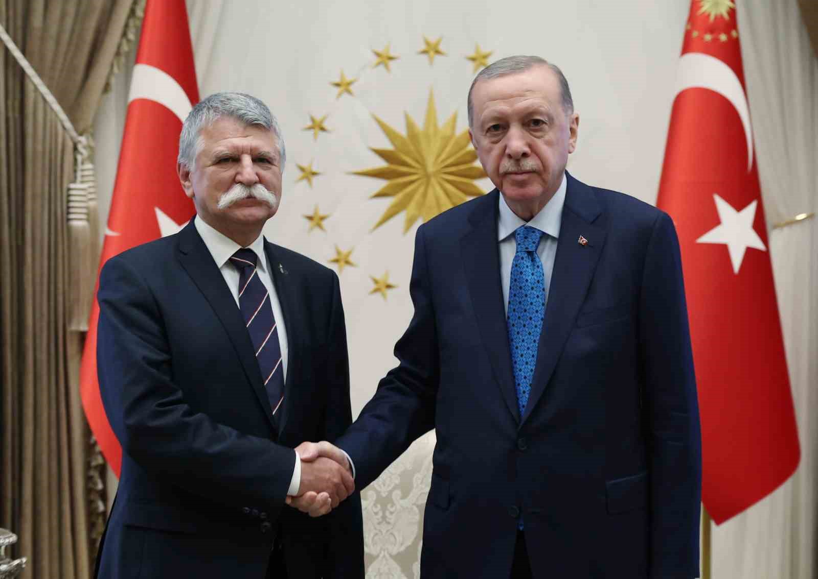 CUMHURBAŞKANI ERDOĞAN, MACARİSTAN ULUSAL MECLİS BAŞKANI KÖVER'İ KABUL ETTİ