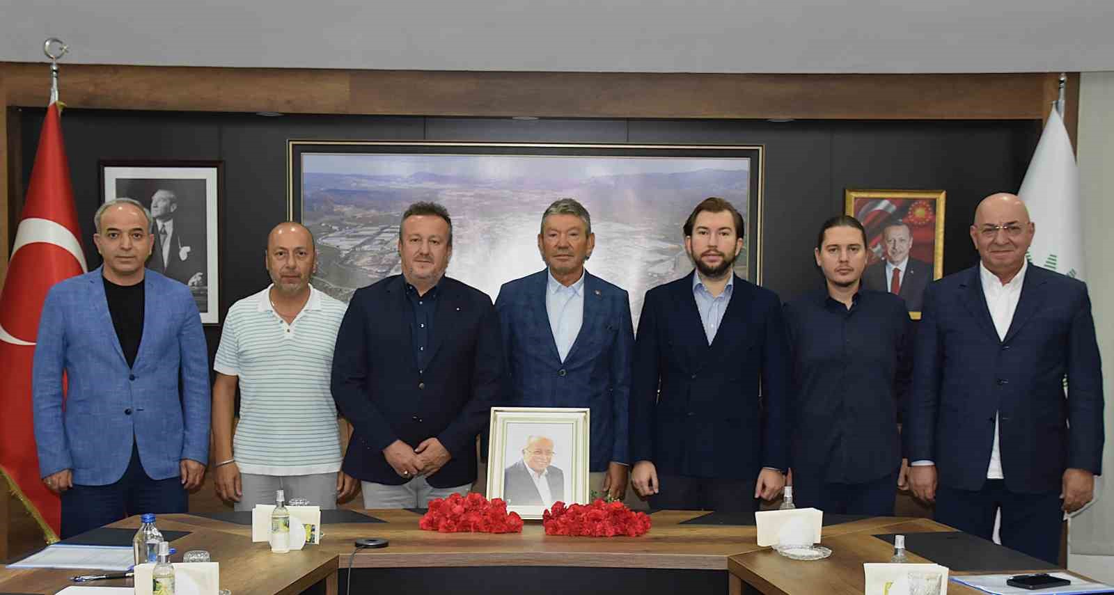 DENİZLİ OSB YÖNETİM KURULU BAŞKANI M. ABDÜLKADİR USLU'NUN ARDINDAN YENİ BAŞKAN DERYA BALTALI SEÇİLDİ