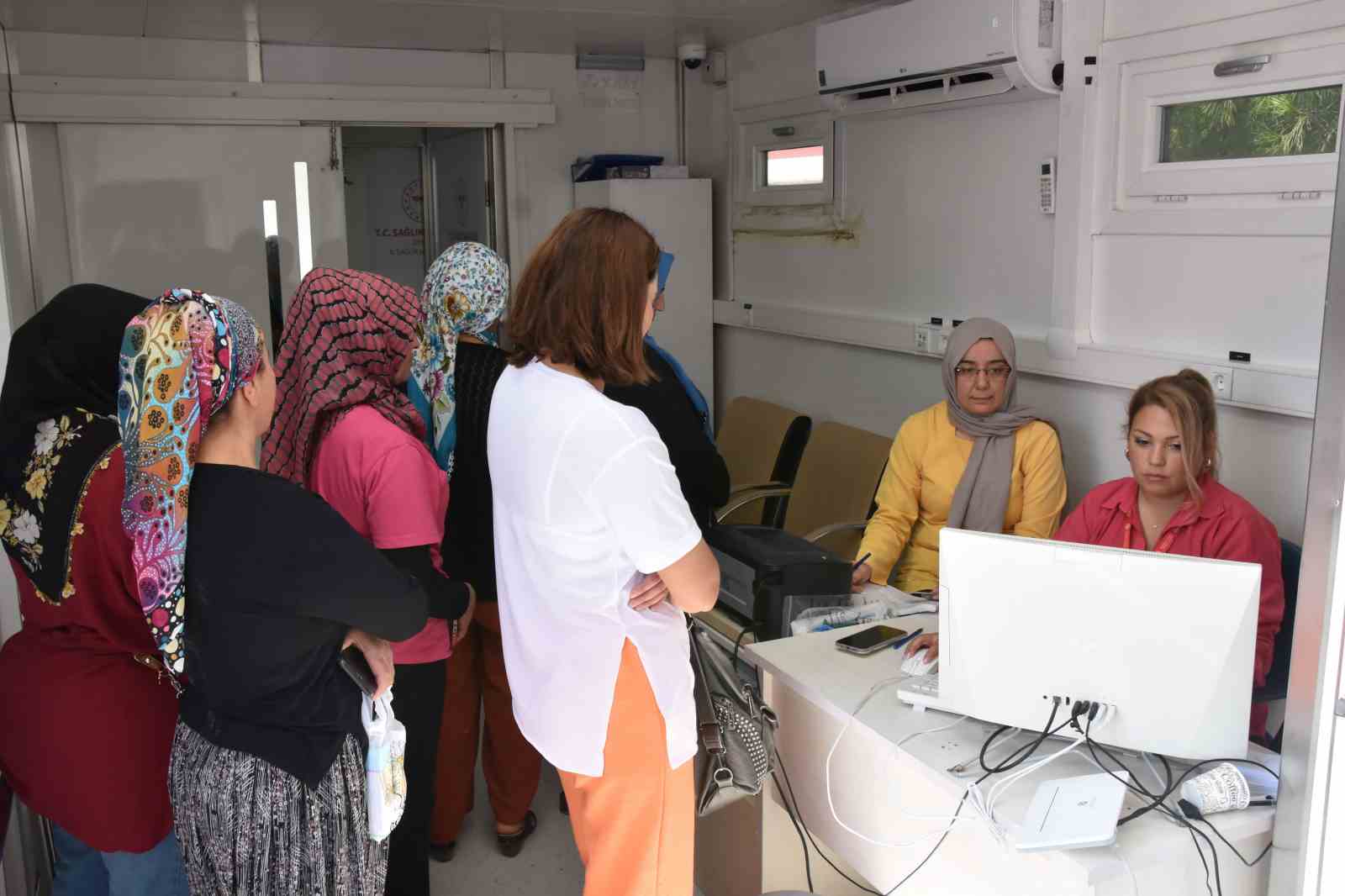 DENİZLİ OSB’DE KADIN ÇALIŞANLARA YÖNELİK KANSER TARAMASI GERÇEKLEŞTİRİLDİ