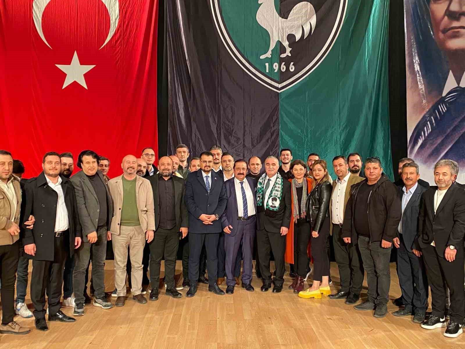 DENİZLİSPOR YÖNETİMİ ACİL SORUNLARA ÇÖZÜM ARIYOR
