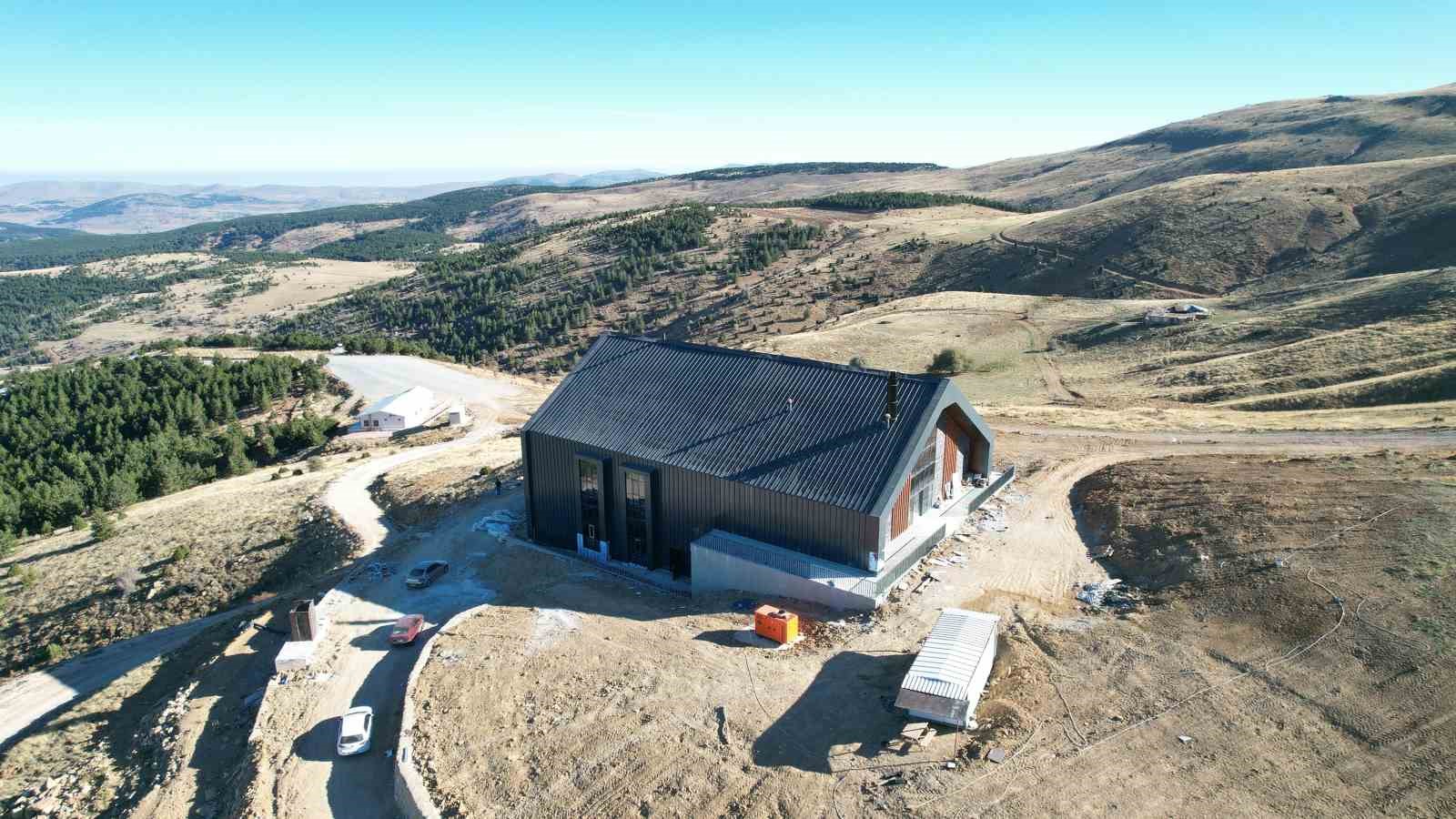 DERBENT ALADAĞ KAYAK MERKEZİ GÜNÜBİRLİK TESİSİ TAMAMLANDI