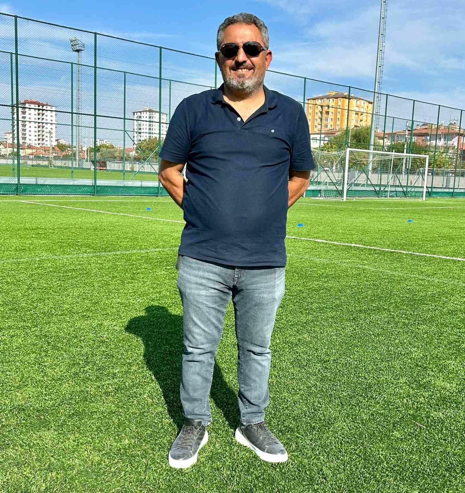 DEVELİGÜCÜ, TÜRKİYE 3. LİGİ'NE YÜKSELMEK İÇİN HEDEFLERİNE KİLİTLENDİ