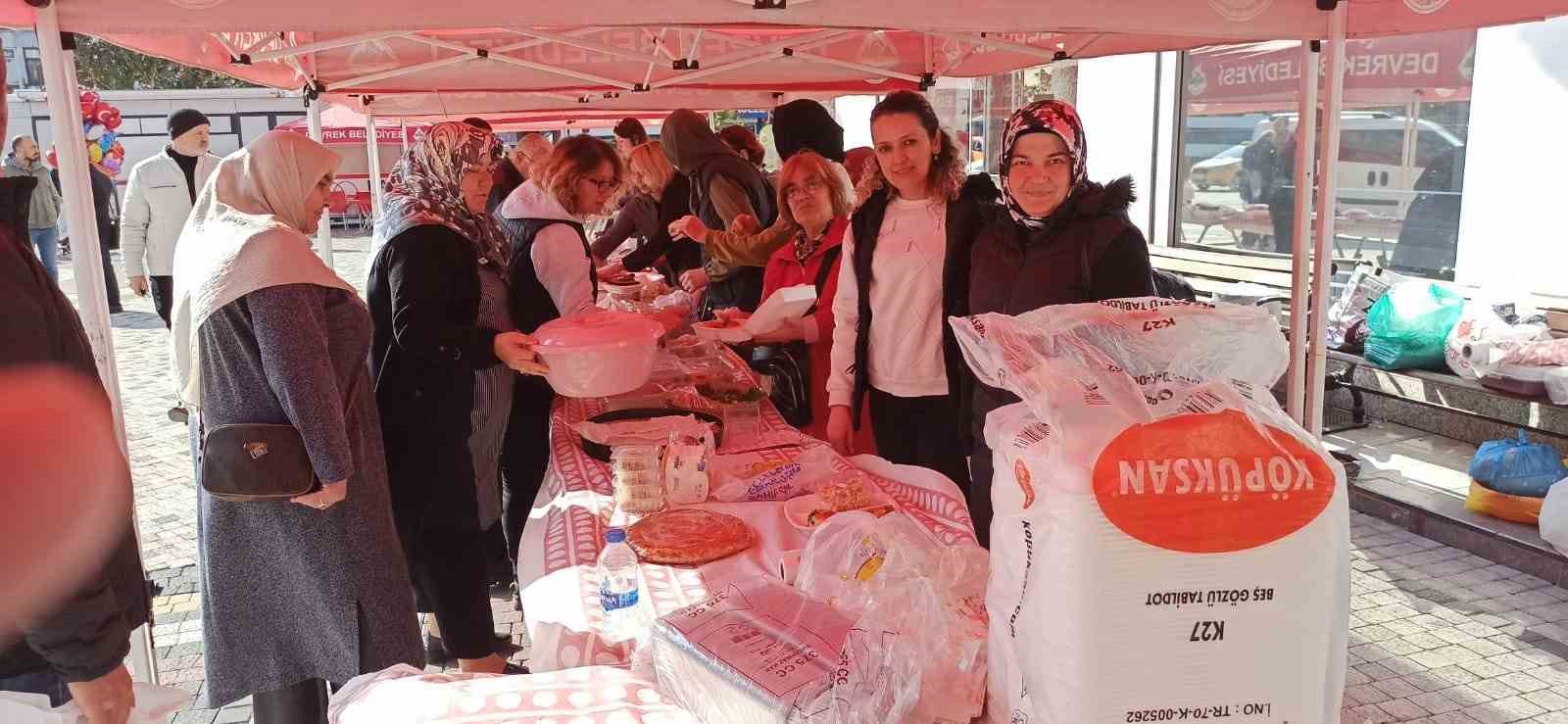 DEVREK’TE GAZZE’YE YARDIM İÇİN HAYIR ÇARŞISI KURULDU