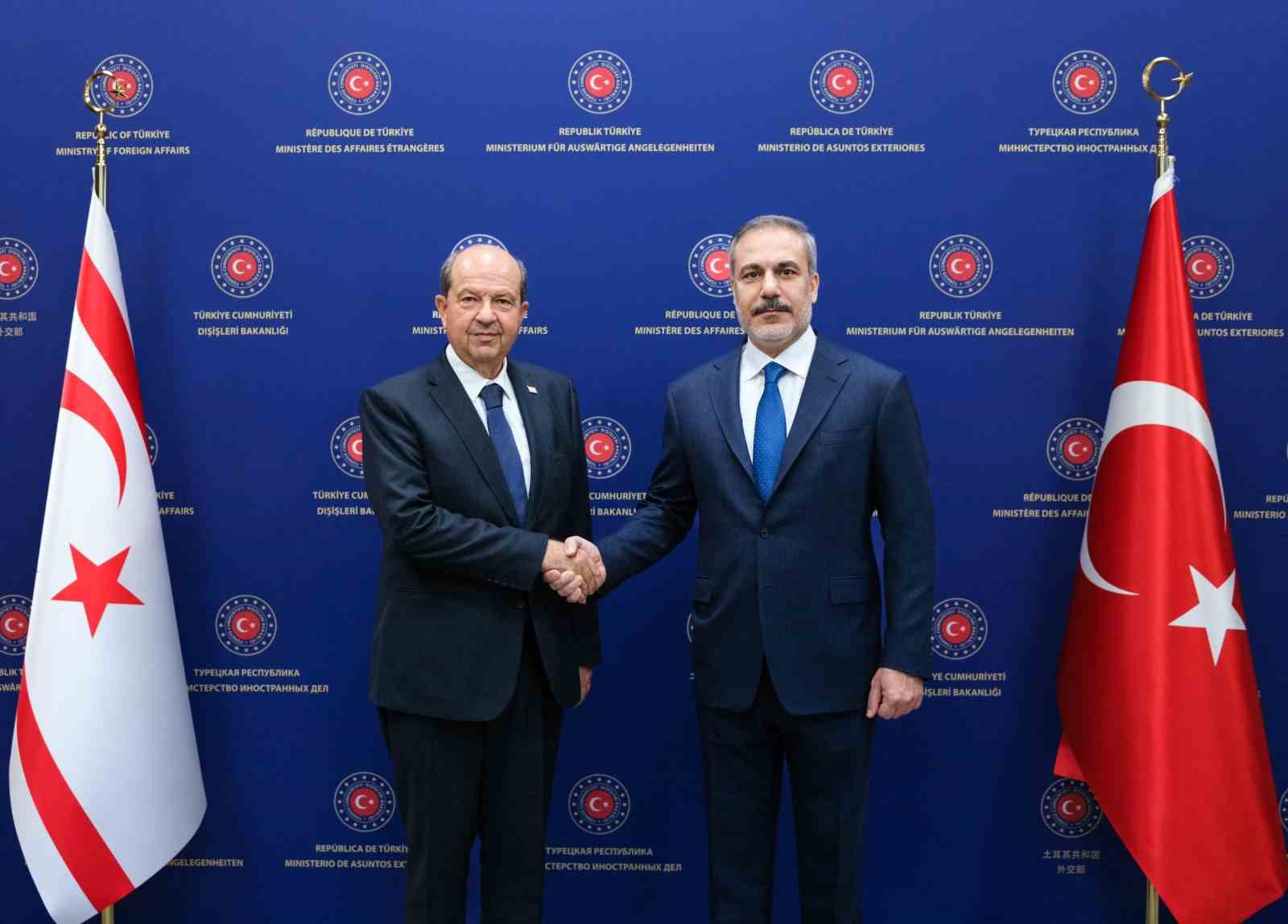 DIŞİŞLERİ BAKANI HAKAN FİDAN, KKTC CUMHURBAŞKANI ERSİN TATAR İLE GÖRÜŞTÜ