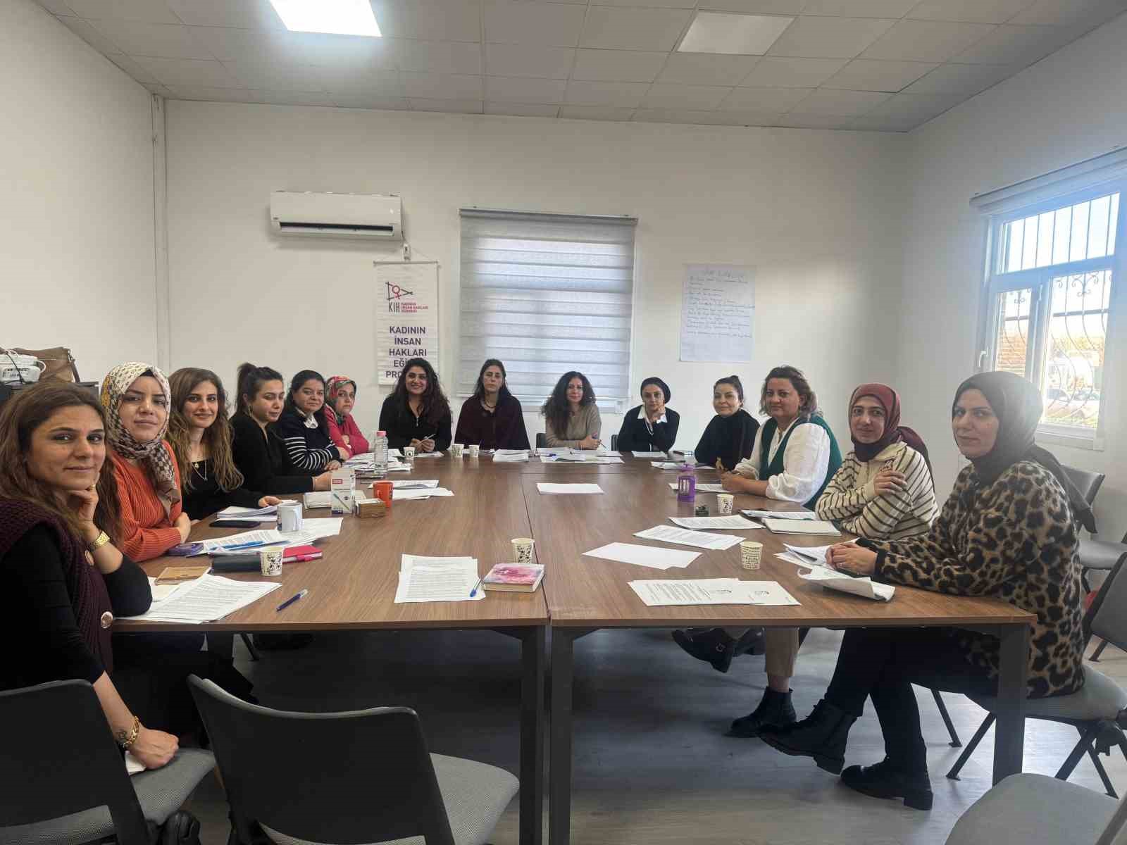 DİYARBAKIR KADINLAR İÇİN İNSAN HAKLARI EĞİTİM PROGRAMINI BAŞLATTI
