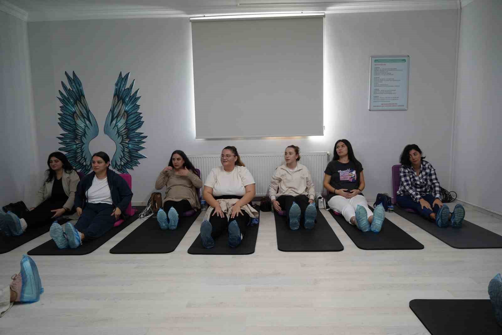 DOĞUMA HAZIRLIK: GEBE OKULLARINDA ANNE ADAYLARINA VERİLEN EĞİTİMLER