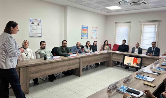 Düzce 112 Acil Çağrı Merkezlerine Tıbbi Acil Çağrı Yönetimi Eğitimi Verildi