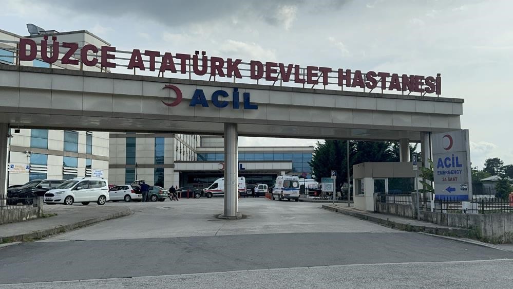 DÜZCE ATATÜRK DEVLET HASTANESİ ‘ANNE DOSTU HASTANE UNVANI’ ALDI