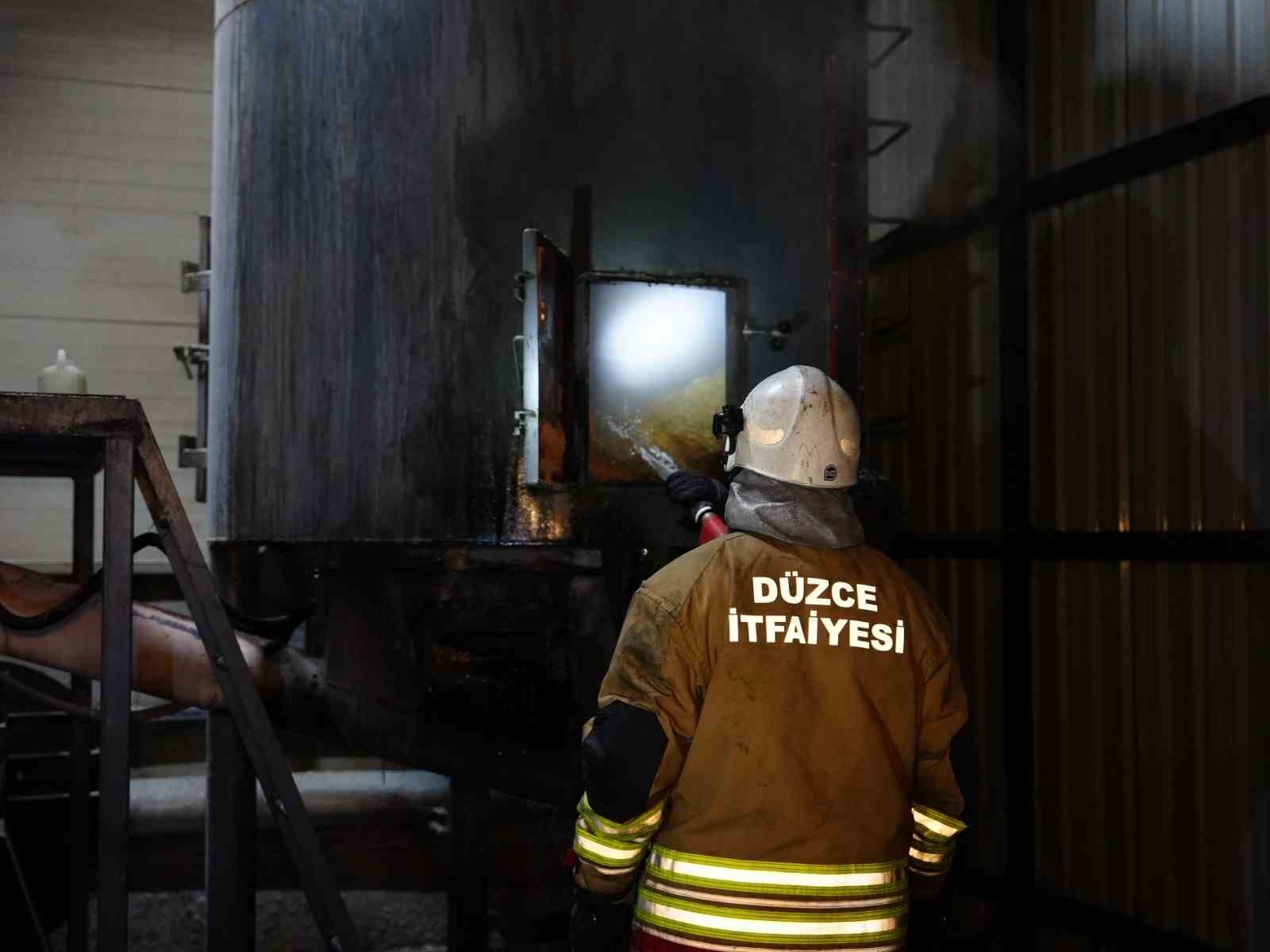 DÜZCE BELEDİYESİ İTFAİYE MÜDÜRLÜĞÜ'NDEN ÖNEMLİ İHTARLAR