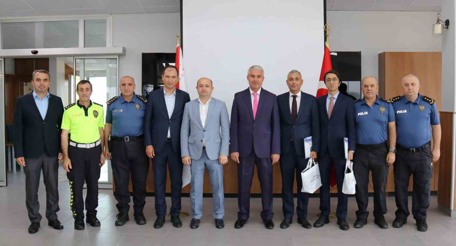 DÜZCE İL EMNİYET MÜDÜRLÜĞÜ'NDEN GÖREV ALAN MÜDÜRLERE TEŞEKKÜR BELGESİ