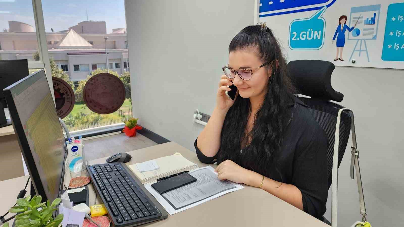 DÜZCE İŞ KULÜBÜ’NDE İŞ-KUR'UN İUP VE ÜCRETLİ ÖĞRETMENLİK KONULARINDA BİLGİLENDİRME TOPLANTILARI YAPILDI