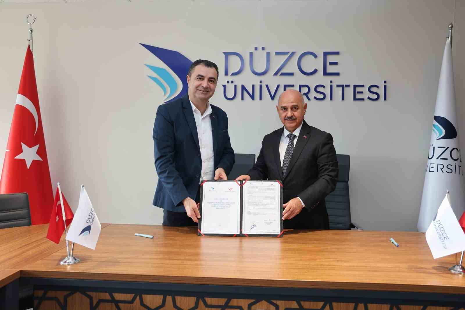 DÜZCE ÜNİVERSİTESİ VE TB SEWTECH TURKEY OTOMOTİV İŞ BİRLİĞİ PROTOKOLÜ İMZALADI