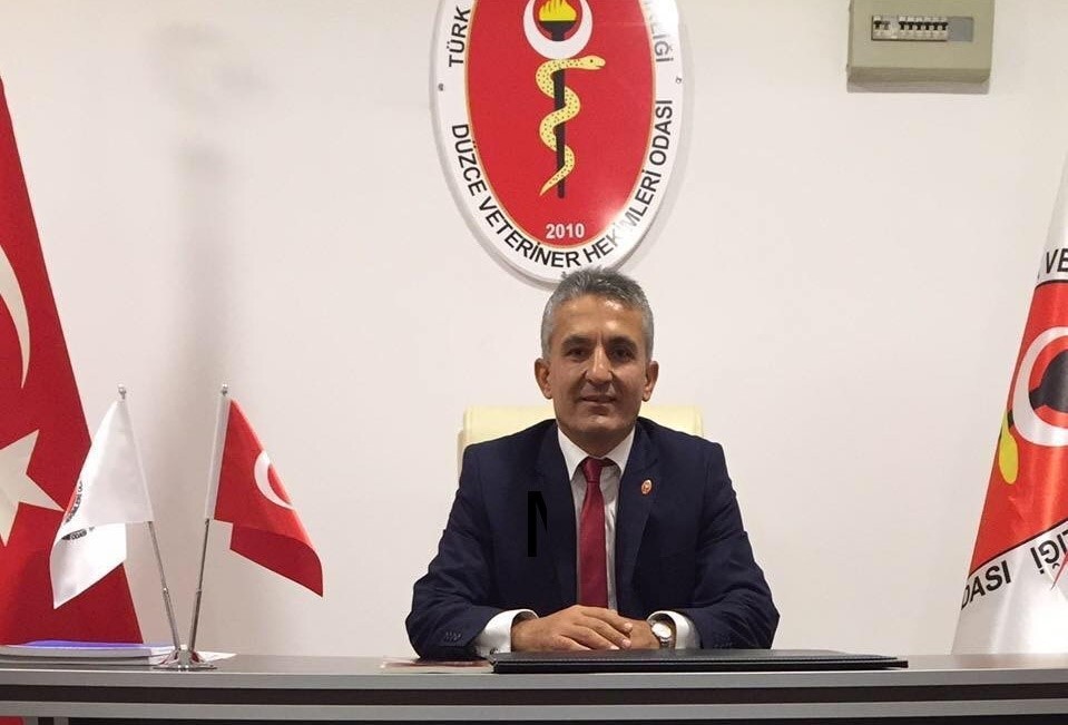 DÜZCE VETERİNER HEKİMLER ODASI BAŞKANI HAYVANLARI KORUMA GÜNÜNÜ KUTLADI