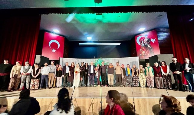Edremit Belediyesi Tiyatro Topluluğu \